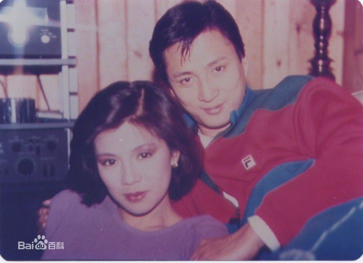 翁美玲(Barbara Yung)汤镇业与素颜照壁纸