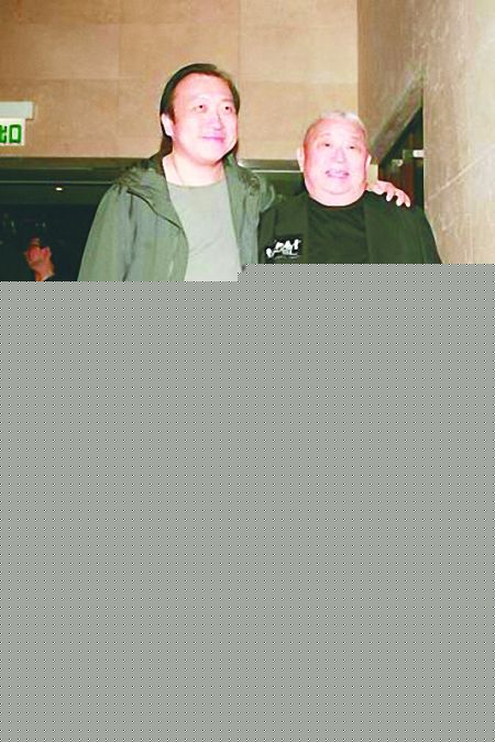 王天林出席活动生活照