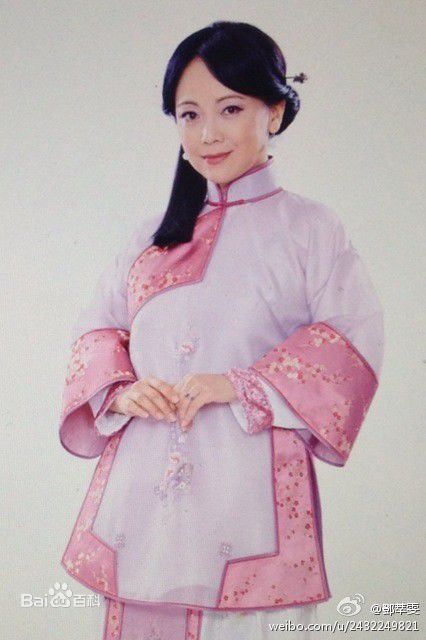 邓萃雯(Sheren Tang)在《风雷急》造型中的