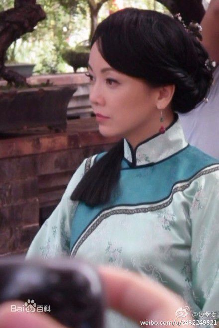 邓萃雯(Sheren Tang)在《风雷急》造型中的