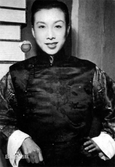 邓碧云前后照片