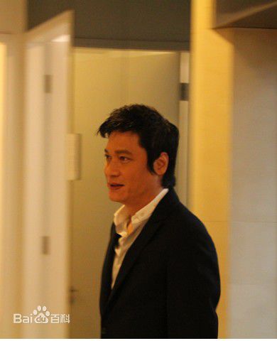 罗嘉良(Gallen Lo)2011年4月美莱三周年庆典活动照素颜照相册