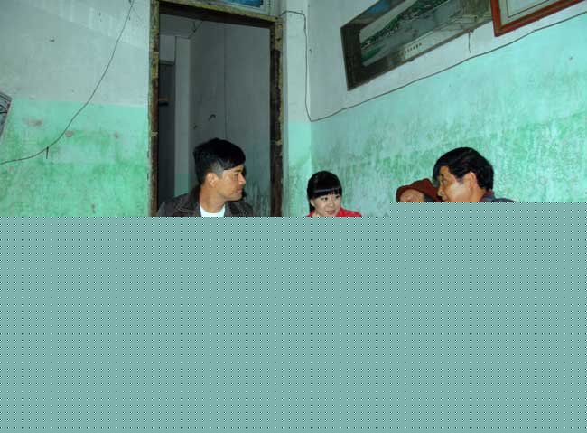 吕良伟(RayLui)红领巾系给“丁力”叔叔性感图片图集