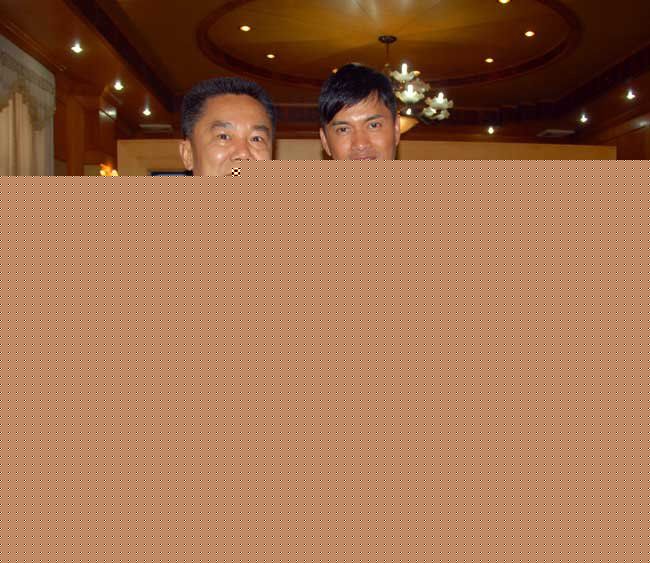 吕良伟(RayLui)红领巾系给“丁力”叔叔性感图片图集