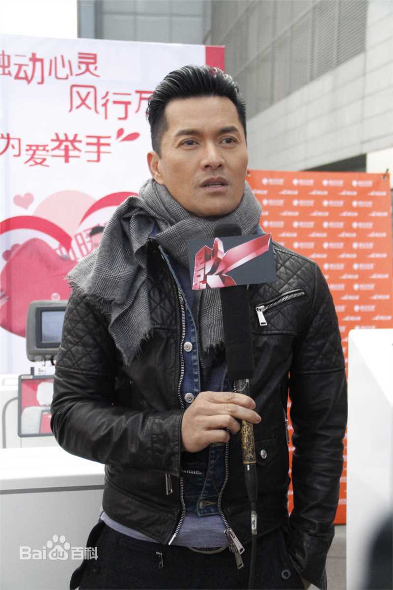 吕良伟(RayLui)2013公益献血“触动心灵为爱举手”图片图册