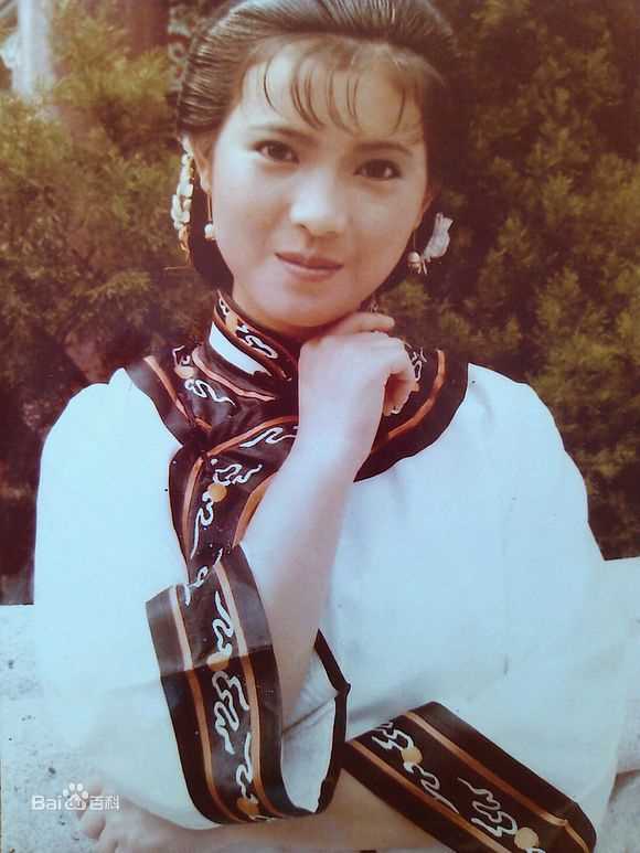 最新蓝洁瑛(Yammie Lam)壁纸