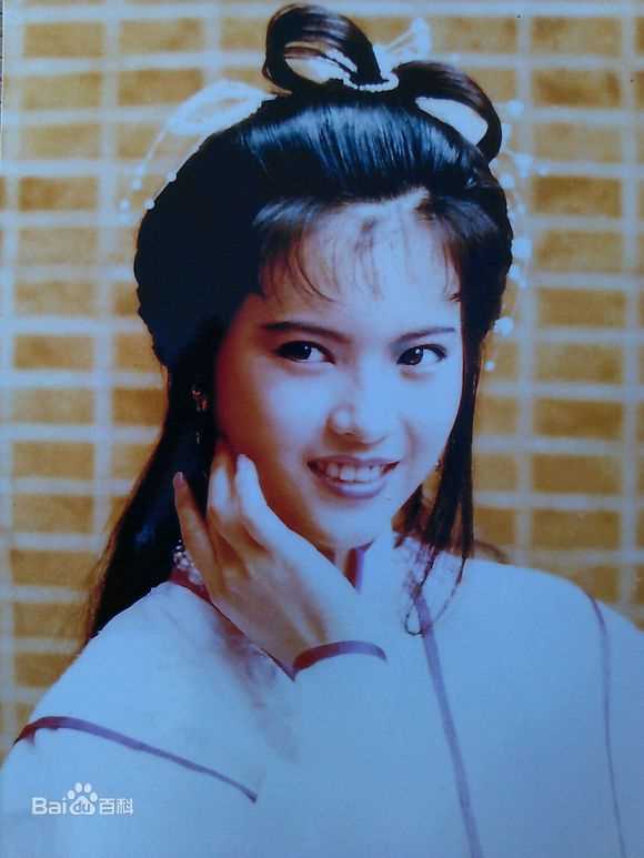 最新蓝洁瑛(Yammie Lam)壁纸