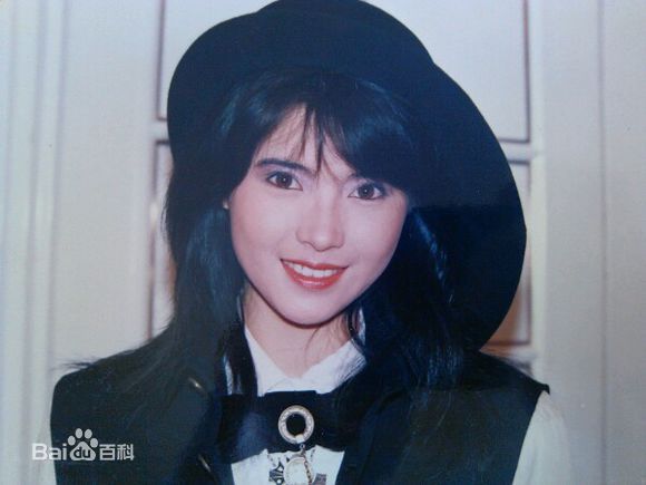 最新蓝洁瑛(Yammie Lam)壁纸