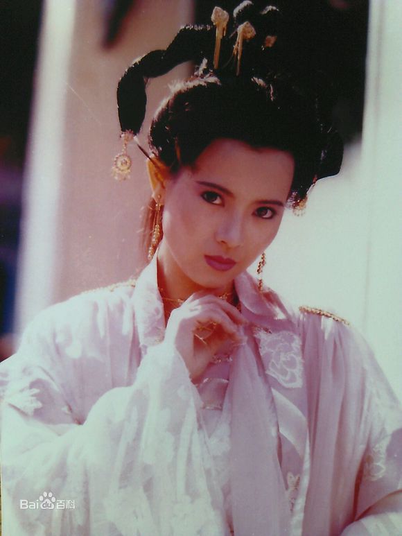 最新蓝洁瑛(Yammie Lam)壁纸