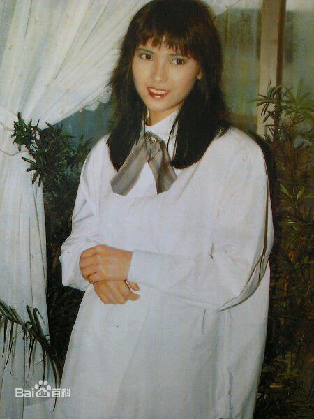 最新蓝洁瑛(Yammie Lam)壁纸