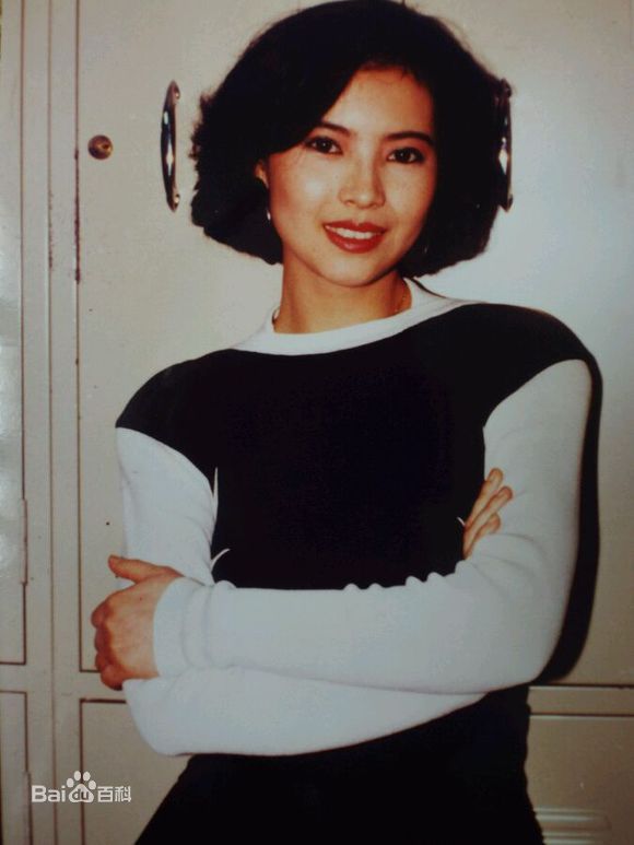 最新蓝洁瑛(Yammie Lam)壁纸