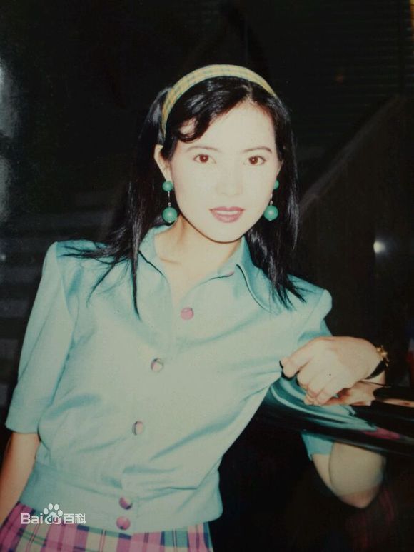 最新蓝洁瑛(Yammie Lam)壁纸