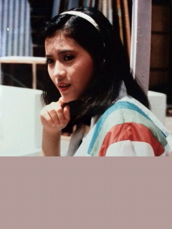 蓝洁瑛(Yammie Lam)-风华绝代壁纸壁纸