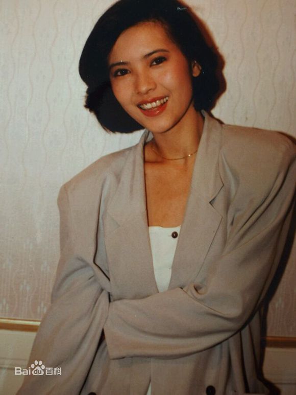 蓝洁瑛(Yammie Lam)-风华绝代壁纸壁纸