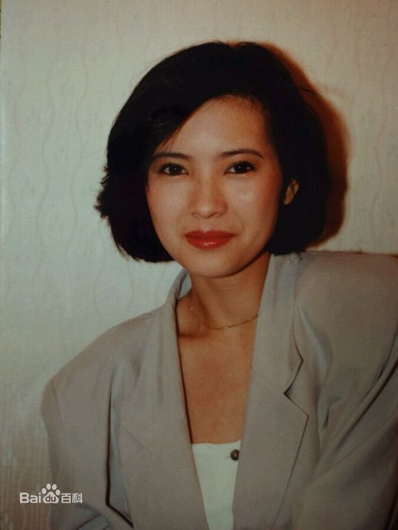 蓝洁瑛(Yammie Lam)-风华绝代壁纸壁纸