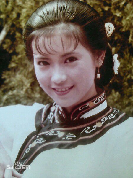 蓝洁瑛(Yammie Lam)-风华绝代壁纸壁纸