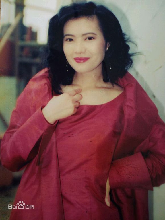 蓝洁瑛(Yammie Lam)-风华绝代壁纸壁纸