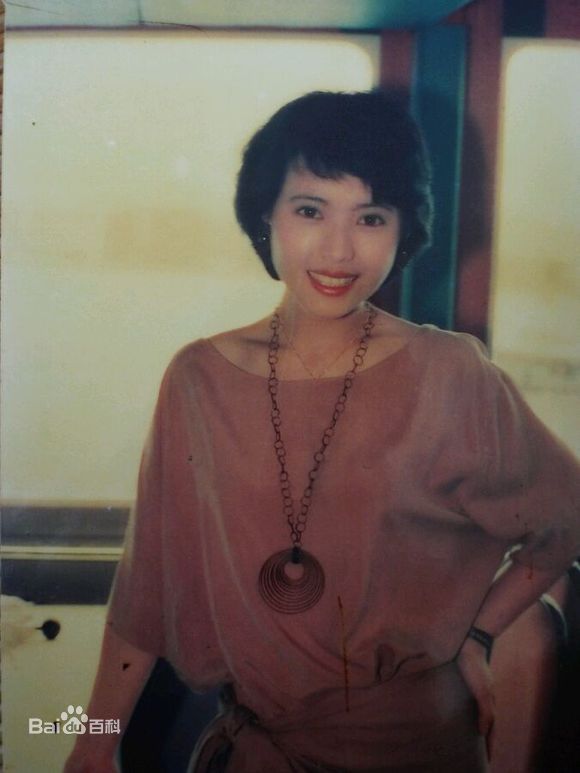 蓝洁瑛(Yammie Lam)照片图片图集