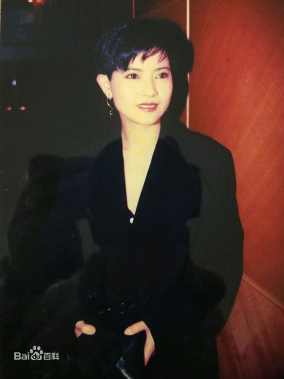 蓝洁瑛(Yammie Lam)照片图片图集