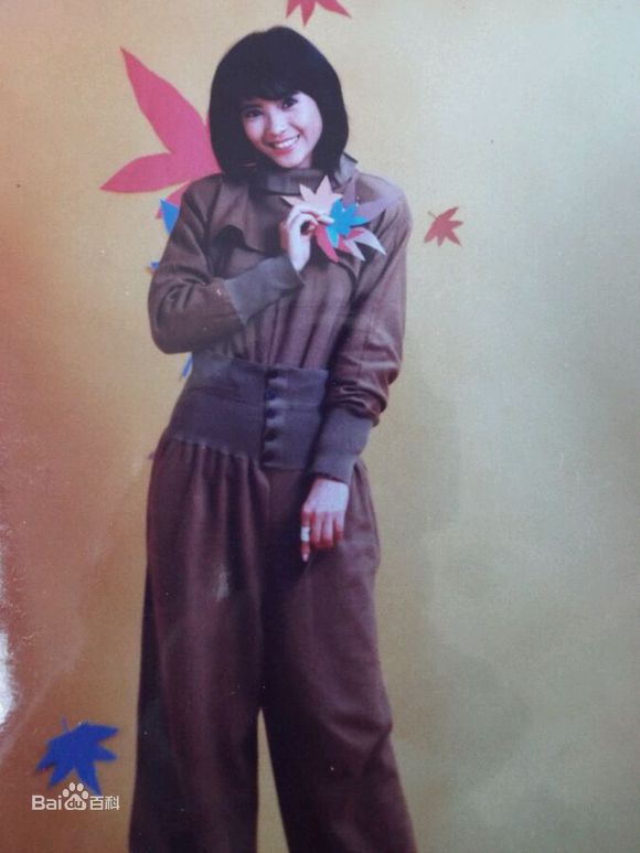 蓝洁瑛(Yammie Lam)照片图片图集