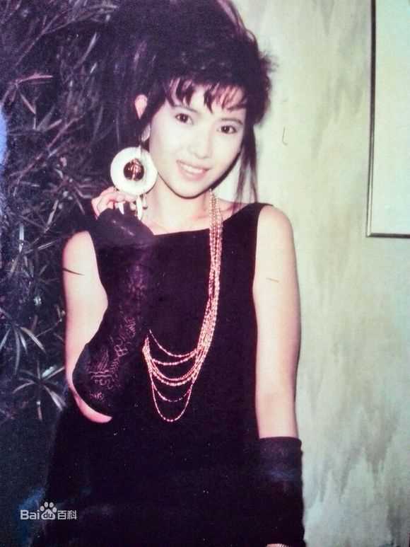 蓝洁瑛(Yammie Lam)照片图片图集