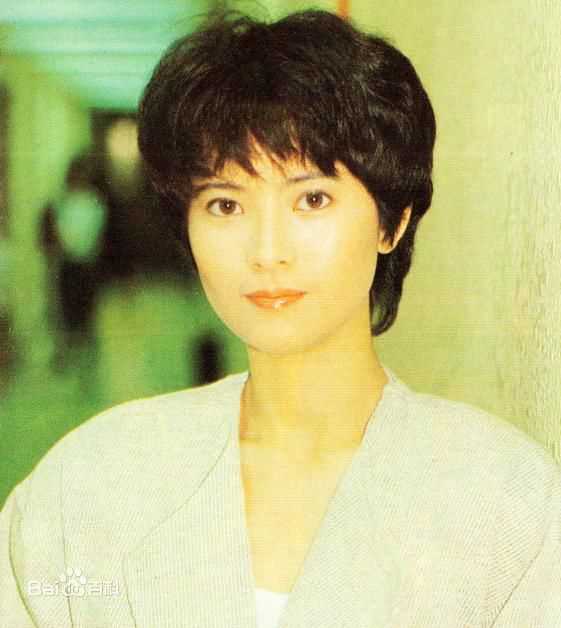 最新蓝洁瑛(Yammie Lam)精彩图册