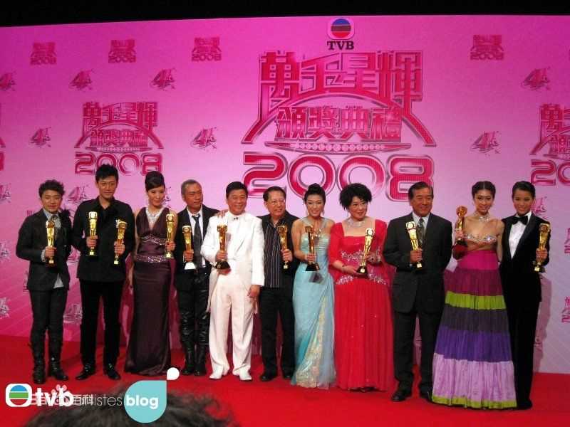 李司棋(Louise Lee)在社会活动中的性感图片图集