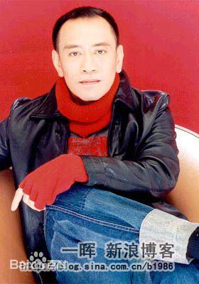 罗文(Roman，Tam)的照片性感图片图集