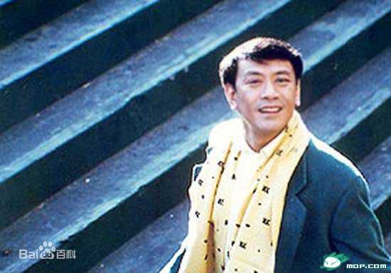 罗文(Roman，Tam)的照片性感图片图集