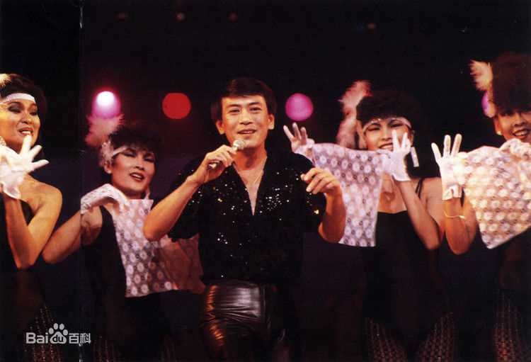 罗文(Roman，Tam) 演唱会图册