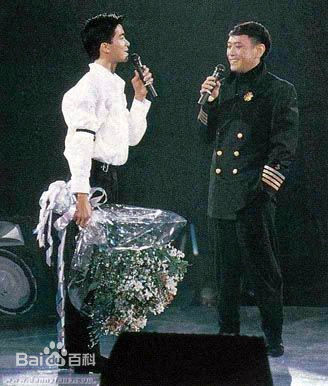 罗文(Roman，Tam) 演唱会图册