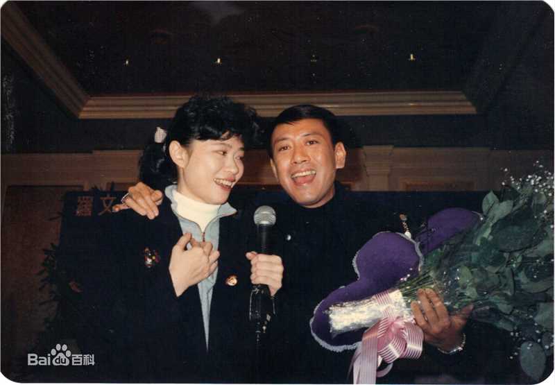 罗文(Roman，Tam)心扣心生日会壁纸壁纸