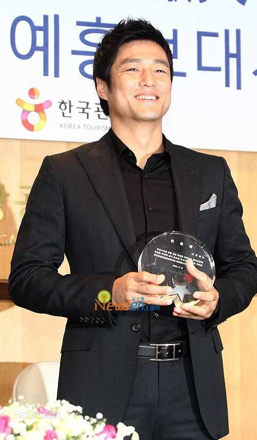 池珍熙()宣传大使素颜照相册