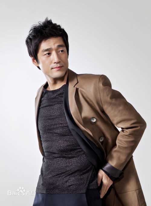 池珍熙()最新杂志图集