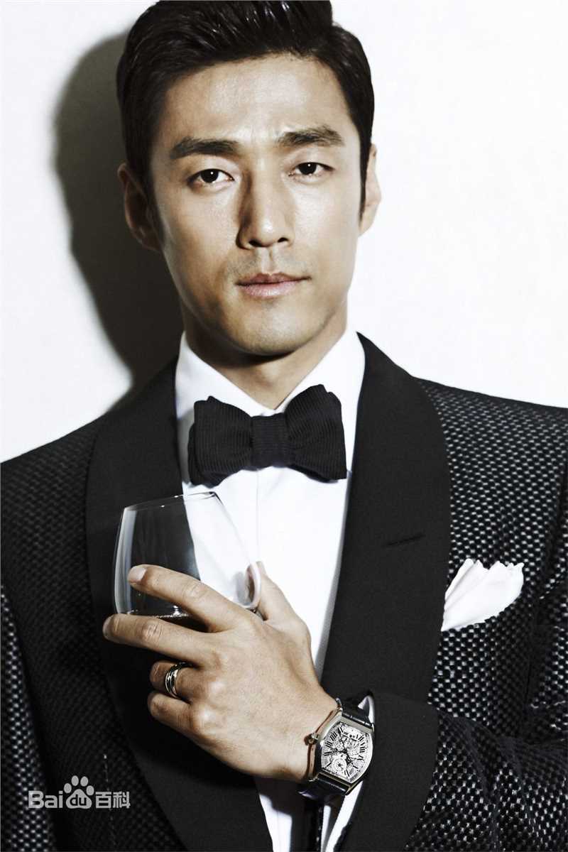 池珍熙()最新杂志图集