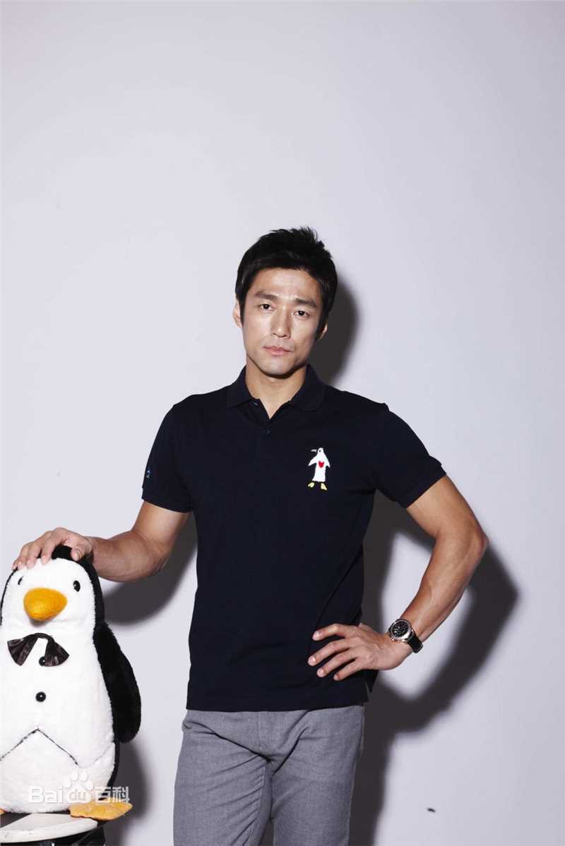 池珍熙()最新杂志图集