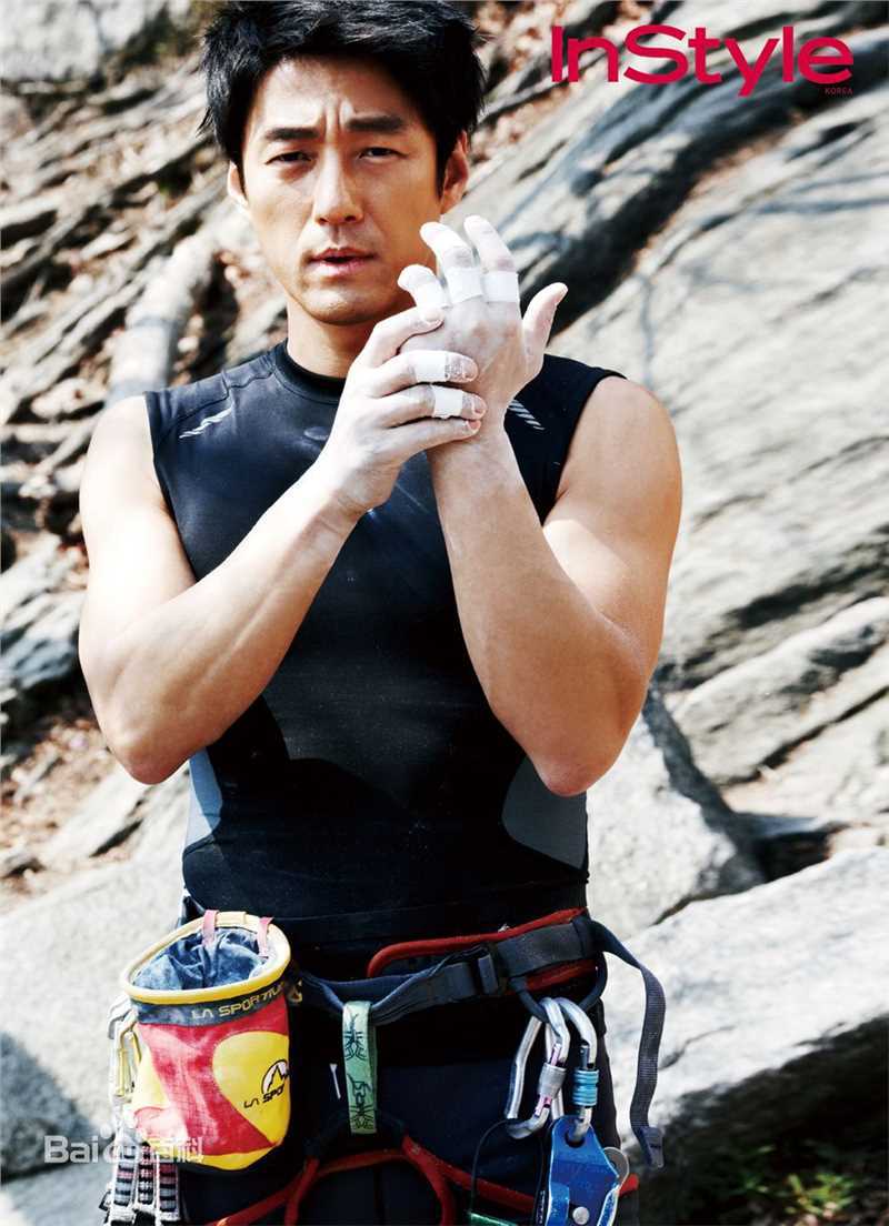 池珍熙()最新杂志图集