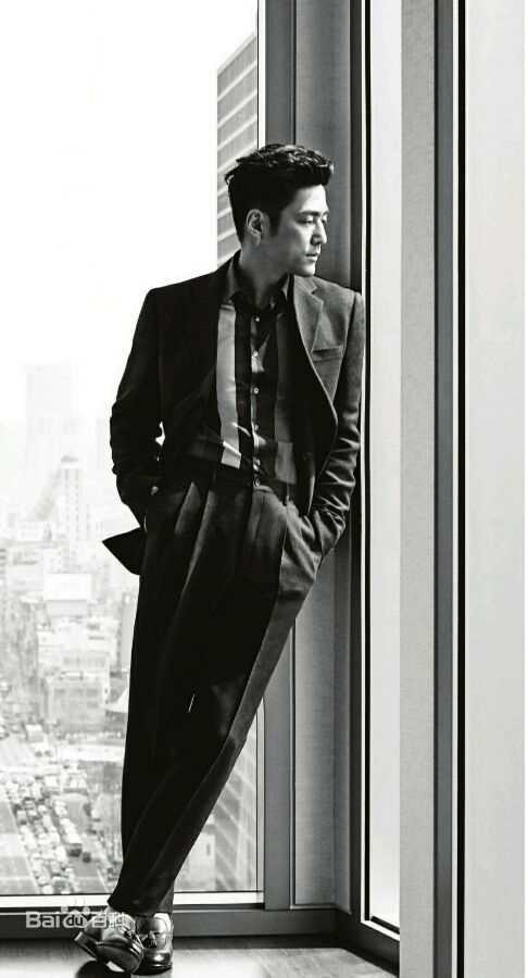 池珍熙()杂志照