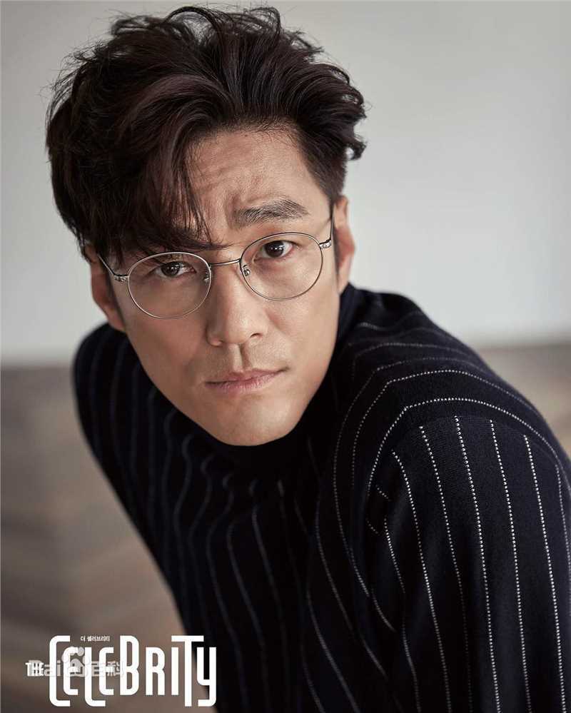 池珍熙()杂志照