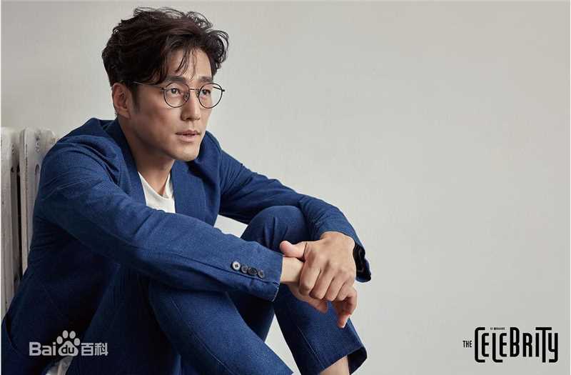 池珍熙()杂志照