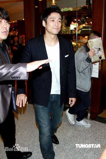 池珍熙()精彩图册