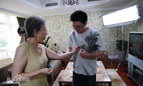 宋丹丹2009《老牛家的战争》最新剧照