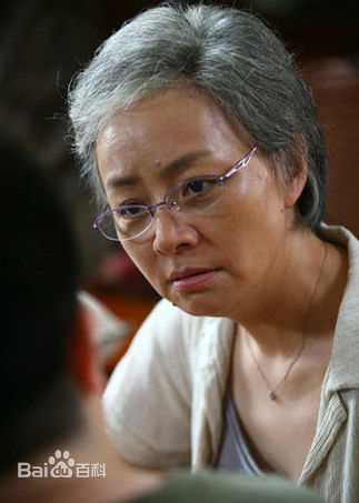 宋丹丹2009《老牛家的战争》最新剧照