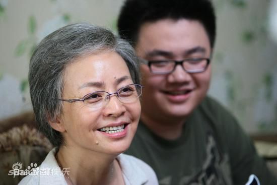 宋丹丹2009《老牛家的战争》最新剧照