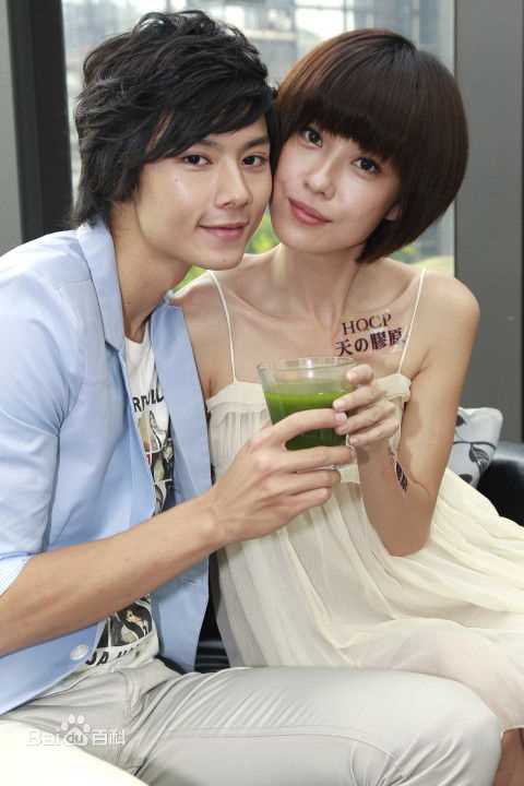 最新李维维(Vivi Lee)性感图片