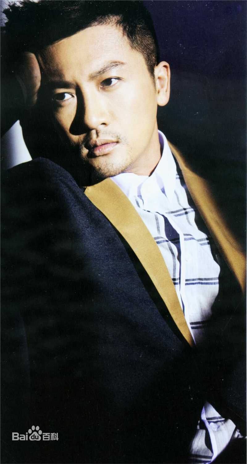 苏有朋(Alec Su)2013EGOU宣传册壁纸壁纸