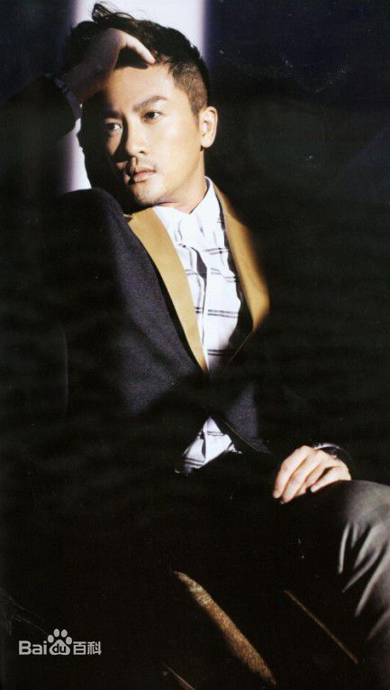 苏有朋(Alec Su)2013EGOU宣传册壁纸壁纸