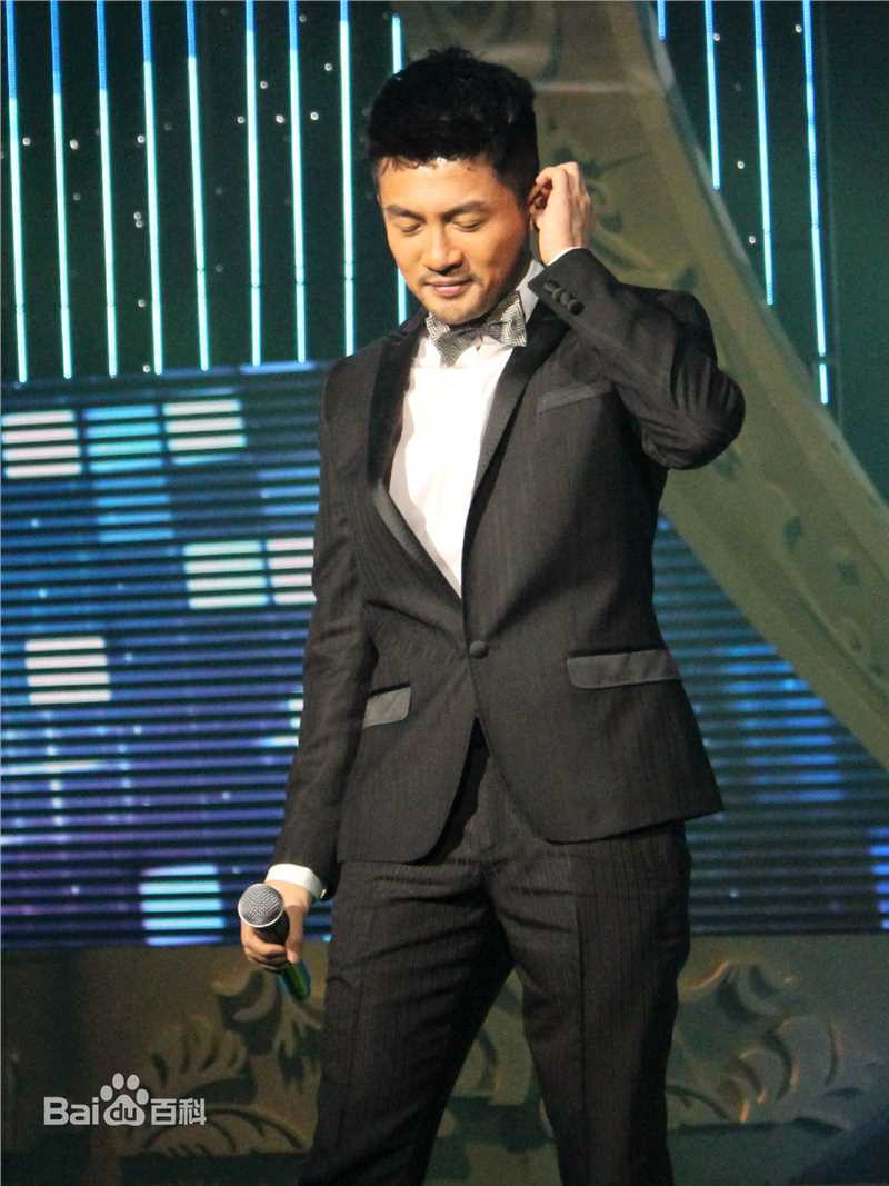 苏有朋(Alec Su)青岛春晚性感图片图集