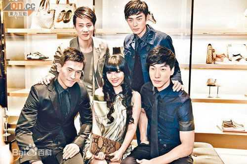 苏有朋(Alec Su)黄奕与一同出席新店开幕活动图片图册