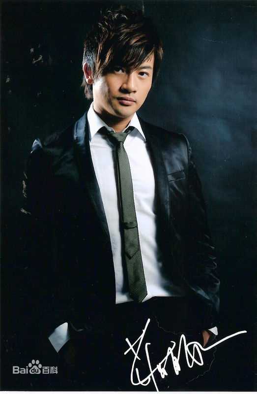 苏有朋(Alec Su)为创维手机拍摄宣传照图册